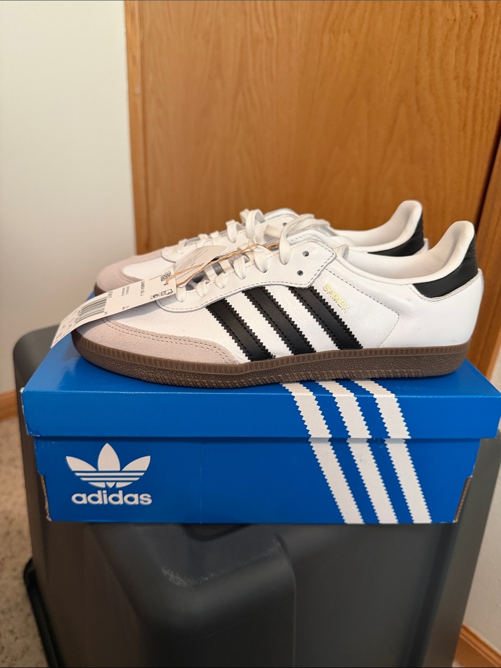 (M6/W7)adidas Samba Leather Sneakers in White, Black, Gum